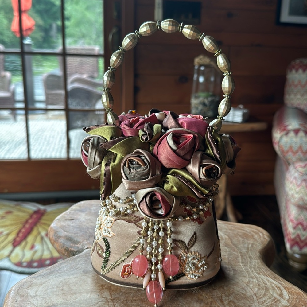 Mary Frances Novelty Handbag